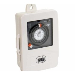 Timer mecánico de voltaje dual con gabinete, 1F X 110/230 Volts, PANDA, serie KROSS